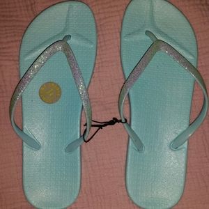 Sandals size 9